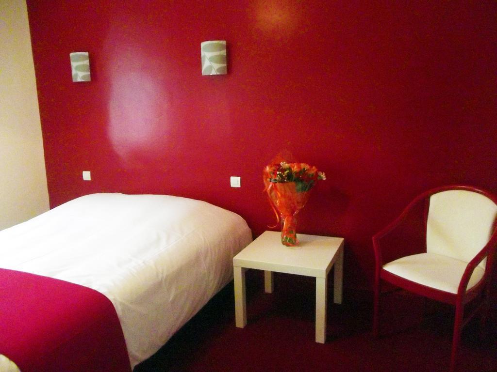 Hotel Amethyste By Popinns دينار المظهر الخارجي الصورة