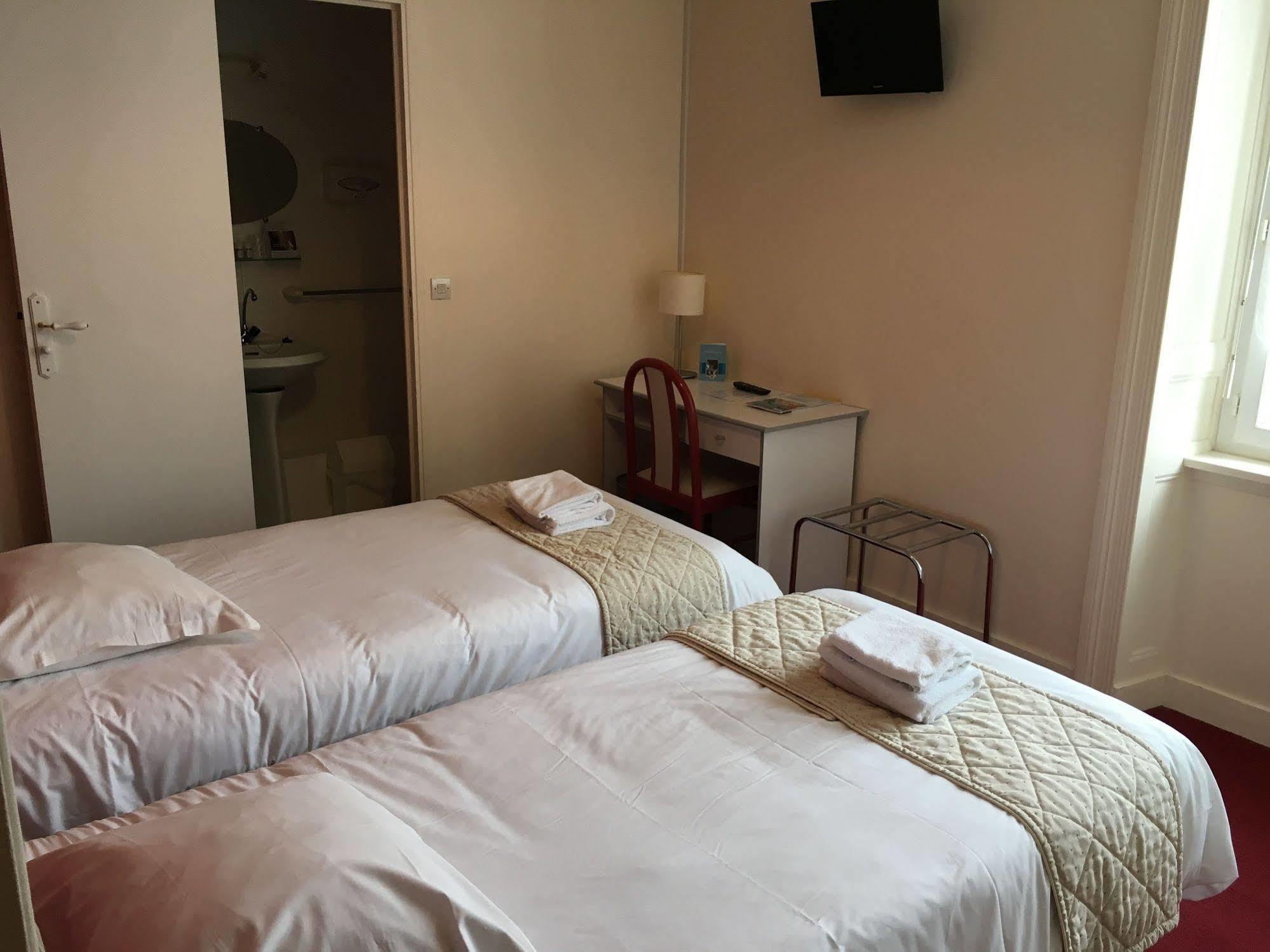 Hotel Amethyste By Popinns دينار المظهر الخارجي الصورة